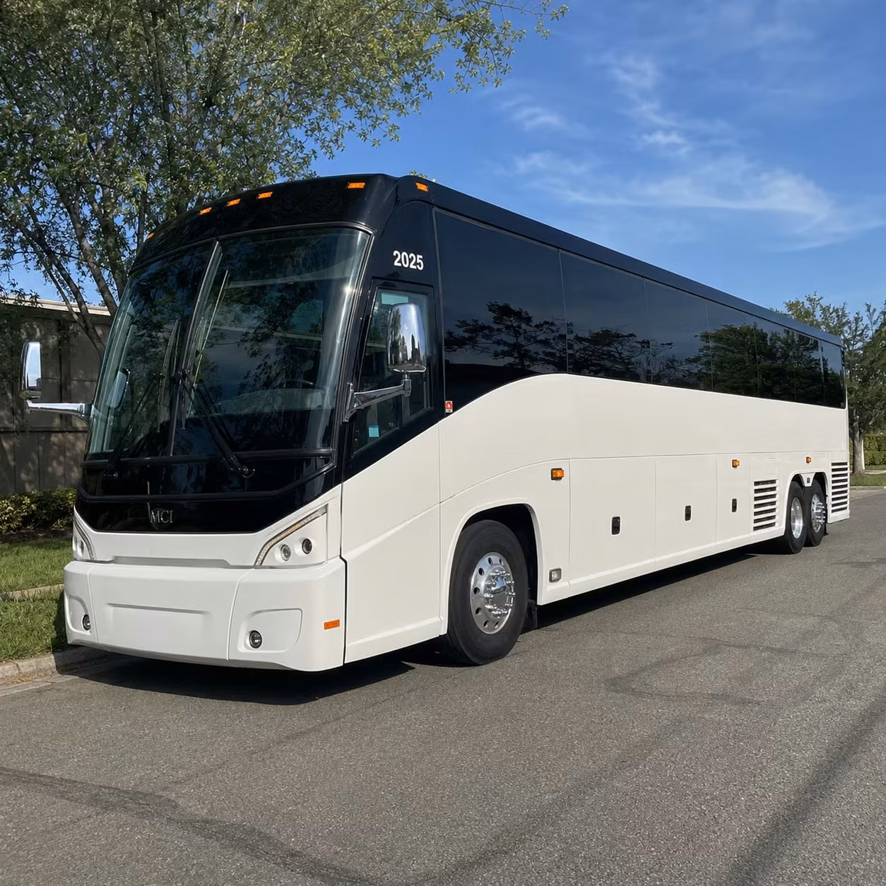 book government military transportation in clarksville or any city nearby