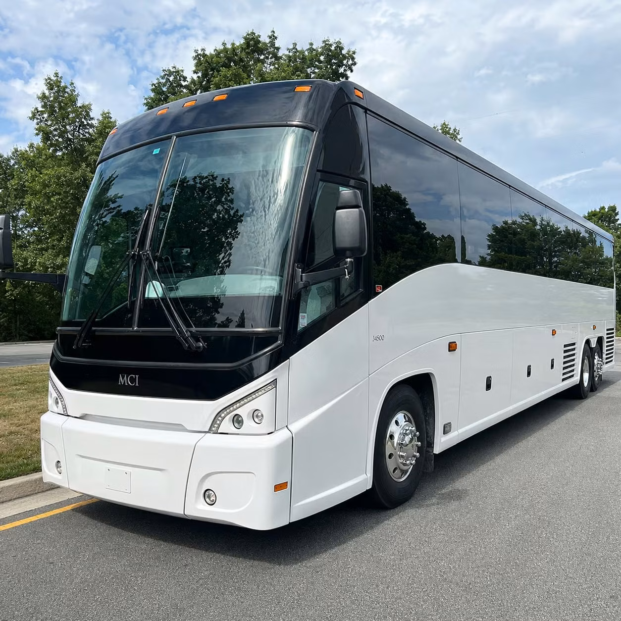 charter buses for clarksville college groups and university travel