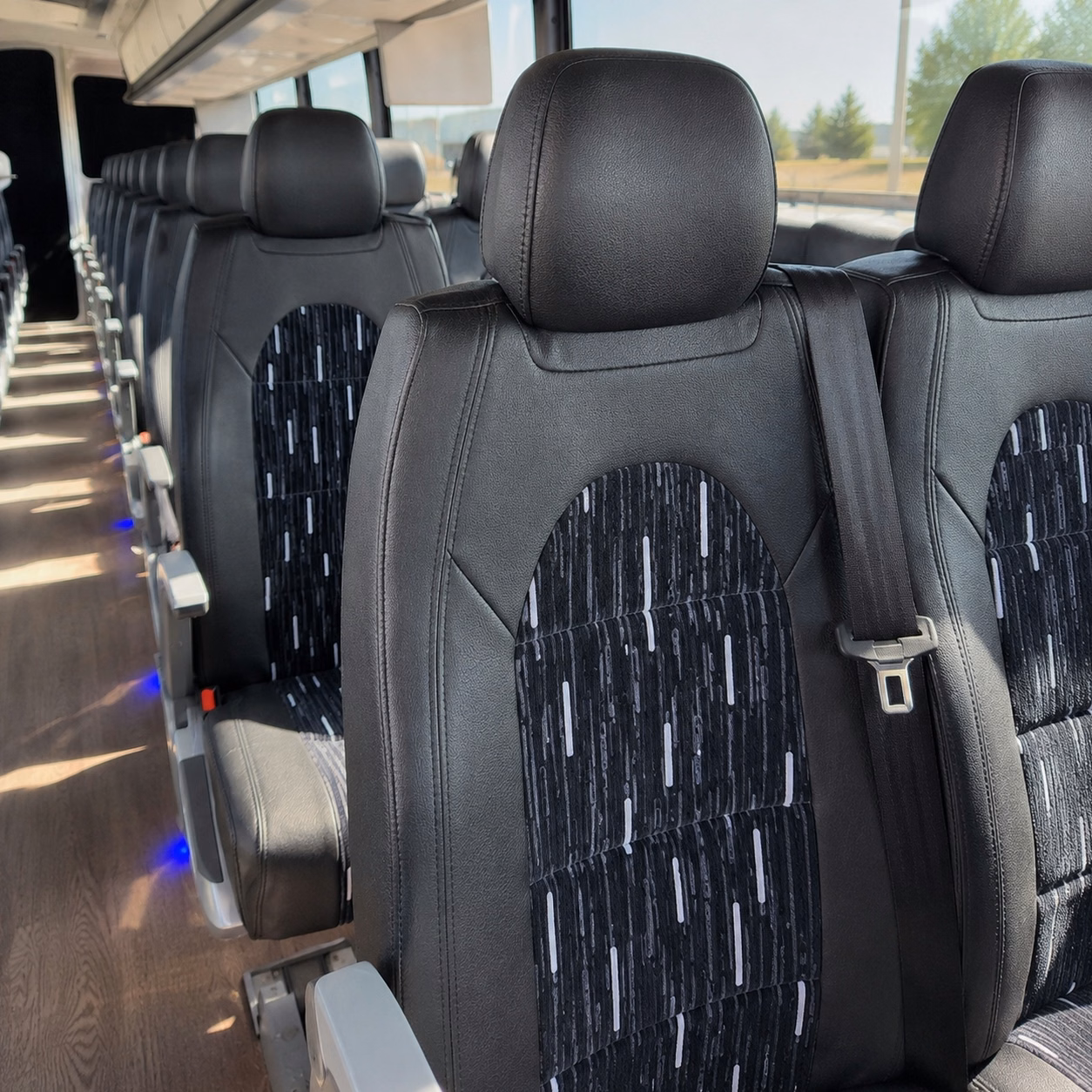 clarksvillecharter bus rental