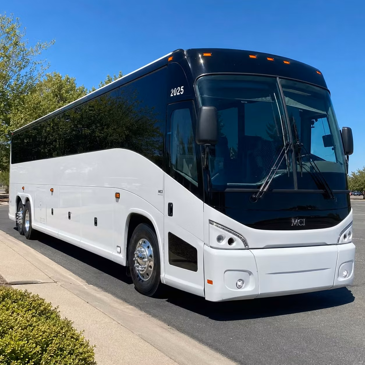 corporate and employee long distance shuttle transportation in clarksville