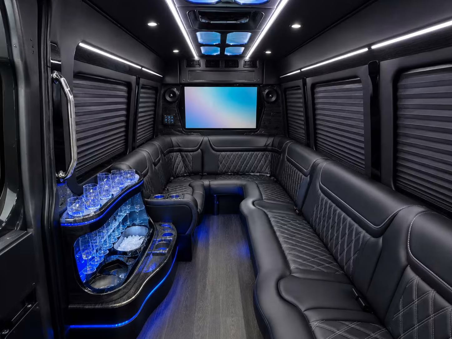 long distance corporate bus rentals from clarksville to regional business hubs