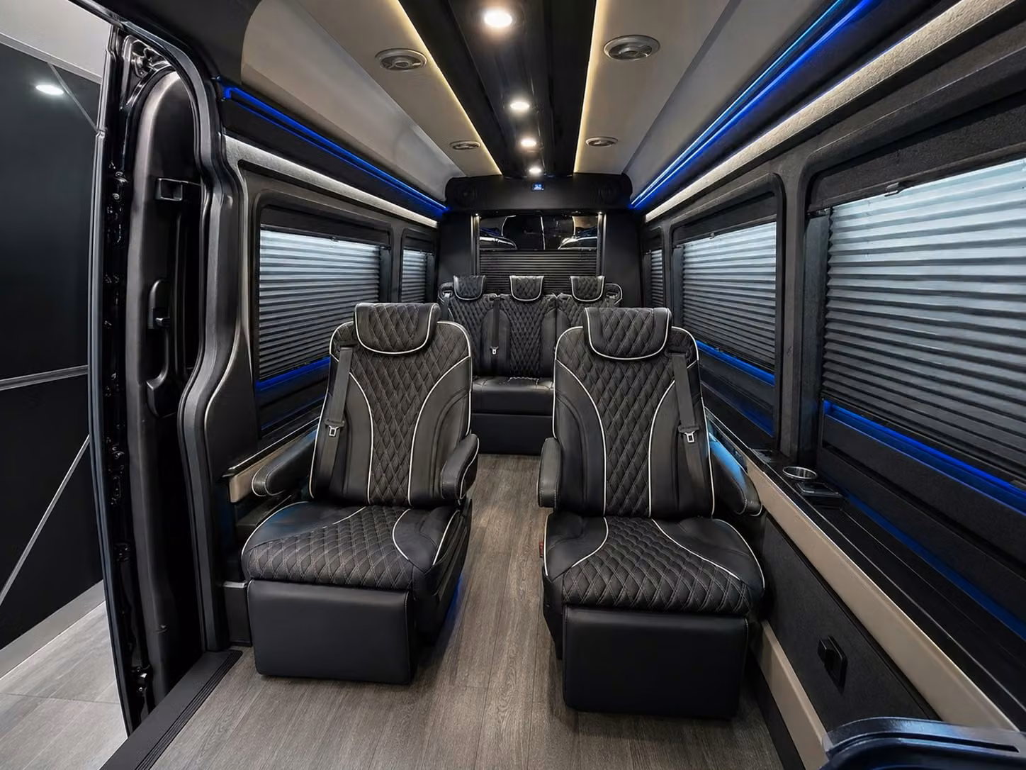 make your corporate group travel from clarksville seamless and stress free