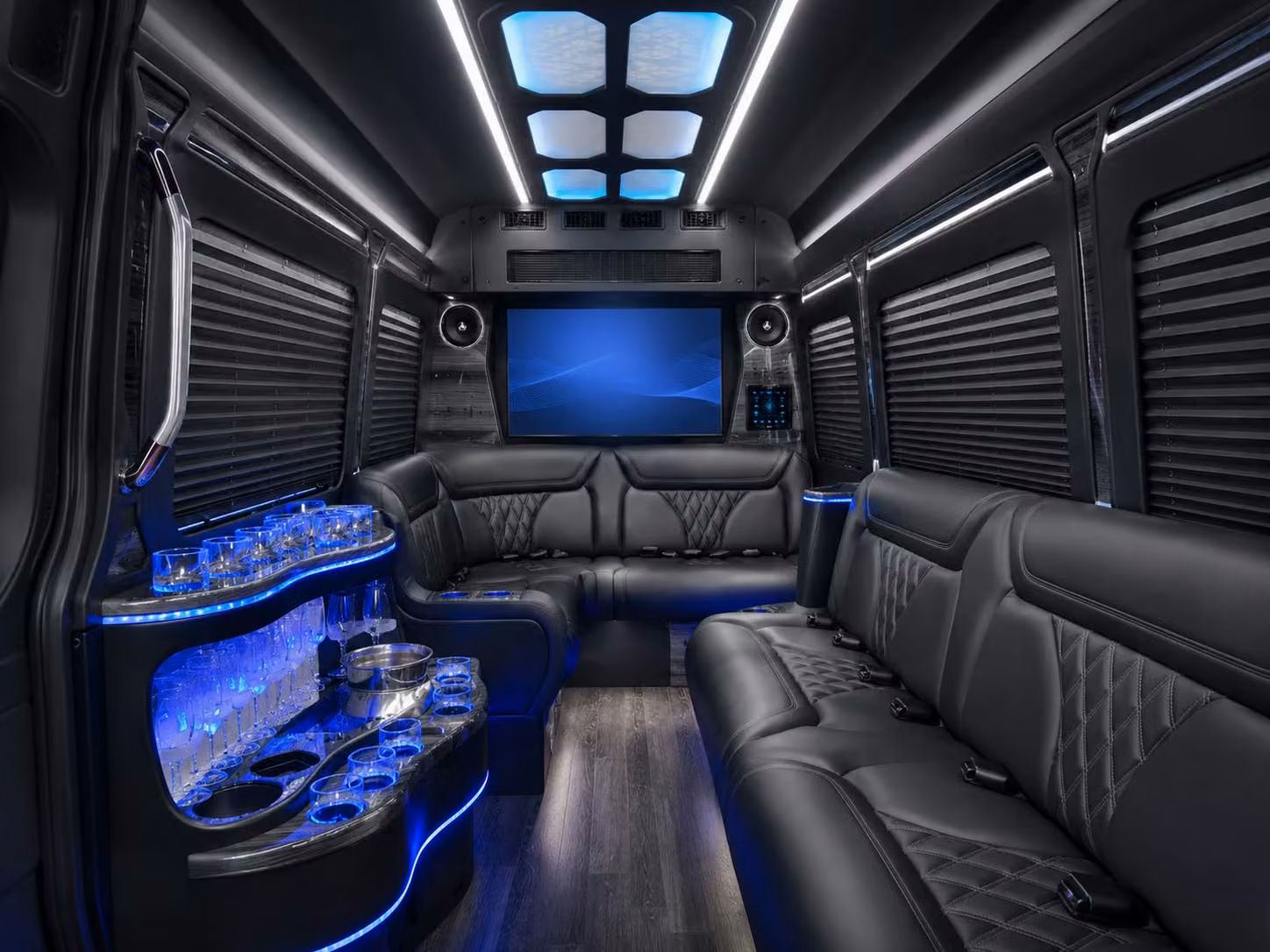 sports team long distance bus rentals out of clarksville tennessee